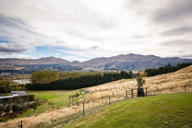 Photo of property in 45 Springbank Grove, Lower Shotover, Queenstown, 9371
