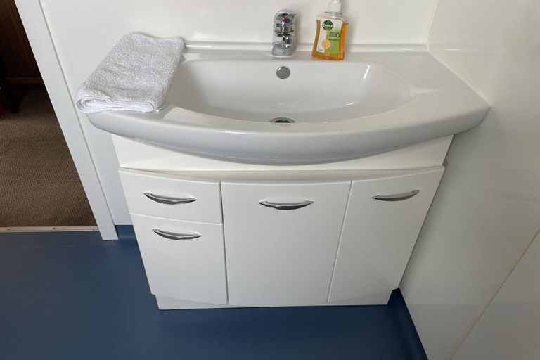 Photo of property in 3 Humber Street, Island Bay, Wellington, 6023