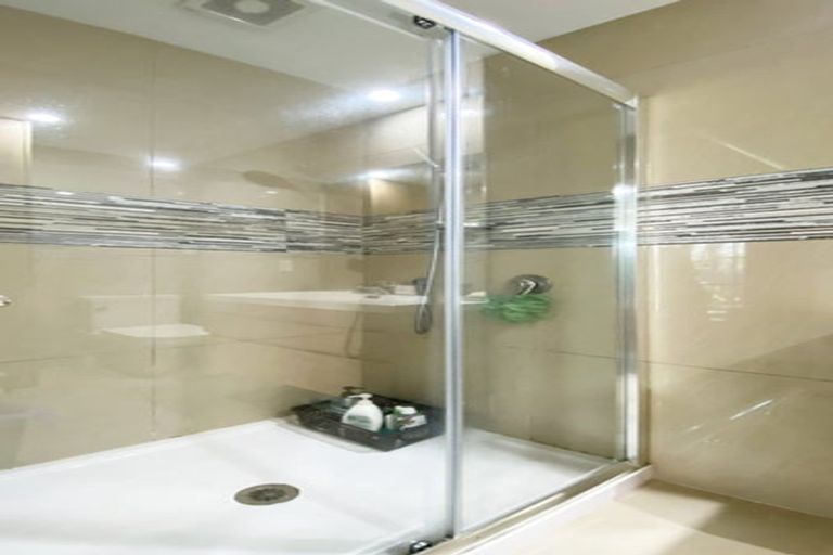 Photo of property in 2/57 Cardiff Road, Pakuranga, Auckland, 2010