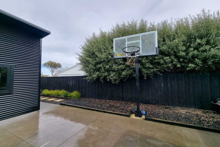 Photo of property in 82 Mcbratneys Road, Dallington, Christchurch, 8061