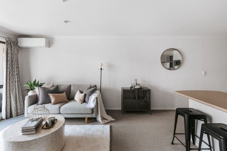 Photo of property in Paramount Apartments, 11/281 Maunganui Road, Mount Maunganui, 3116