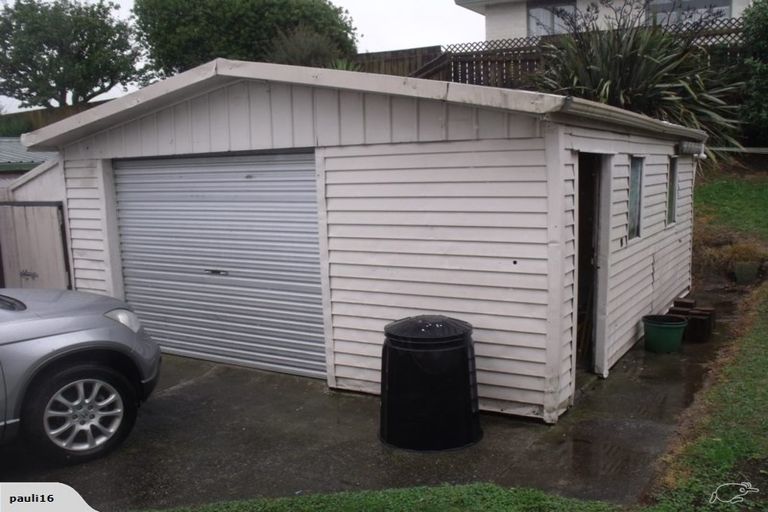 Photo of property in 374 Mazengarb Road, Paraparaumu, 5032