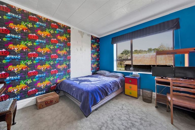 Photo of property in 1410 Devon Road, Brixton, Waitara, 4382