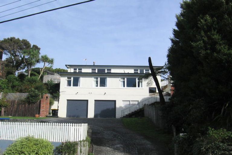 Photo of property in 33 Clifford Road, Johnsonville, Wellington, 6037