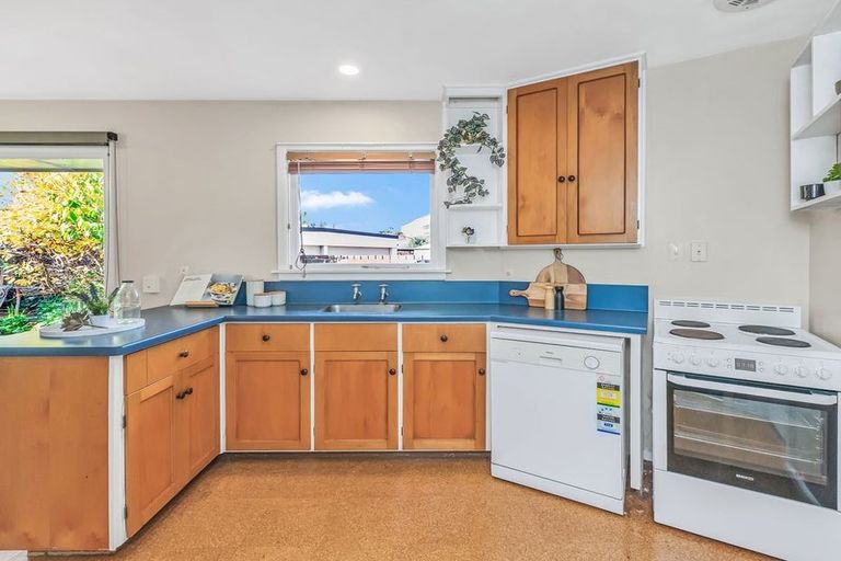 Photo of property in 112 East Belt, Lincoln, 7608