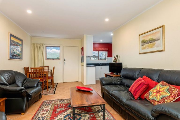 Photo of property in 4/138 Hutchinson Avenue, New Lynn, Auckland, 0600