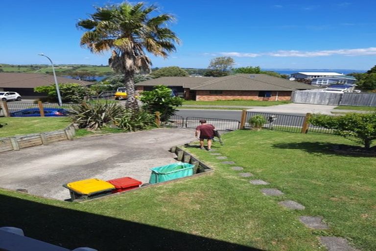 Photo of property in 3 Havilah View, Army Bay, Whangaparaoa, 0930