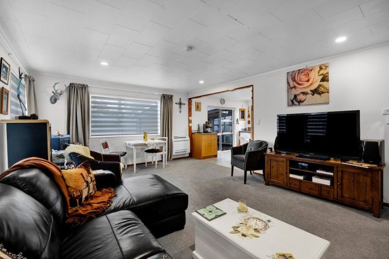 Photo of property in 24b Surrey Street, Hawera, 4610