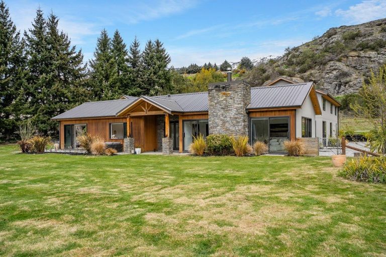 Photo of property in 62 Morven Ferry Road, Arrow Junction, Queenstown, 9371