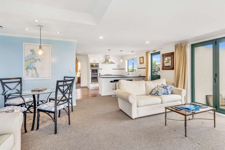 Photo of property in 91 Centennial Drive, Whitianga, 3510