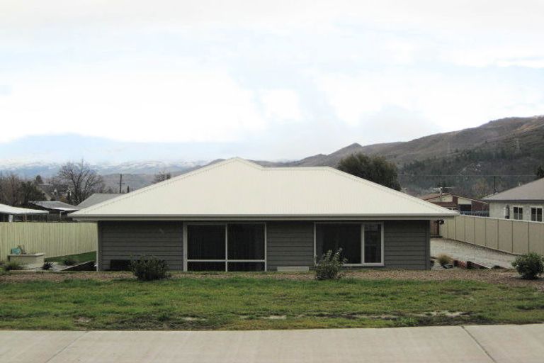 Photo of property in 59 Shields Street, Clyde, 9330