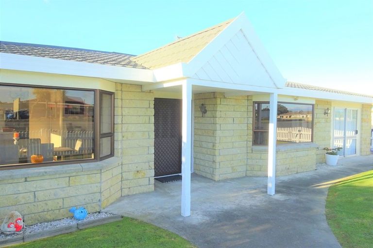 Photo of property in 71 Seabury Avenue, Foxton Beach, Foxton, 4815