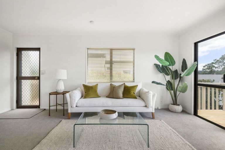 Photo of property in 1/12 Corunna Road, Milford, Auckland, 0620