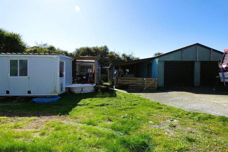 Photo of property in 9 Roebuck Street, Westport, 7825