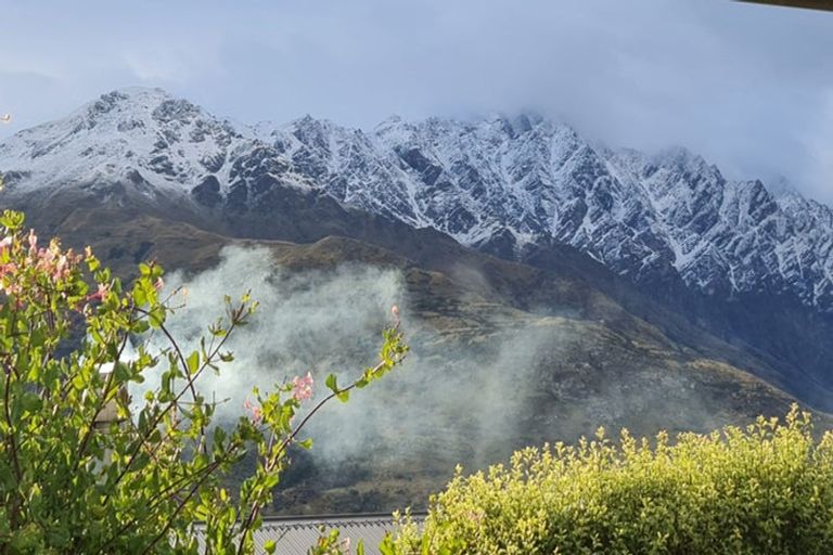 Photo of property in 3 Snowshill Lane, Lower Shotover, Queenstown, 9371