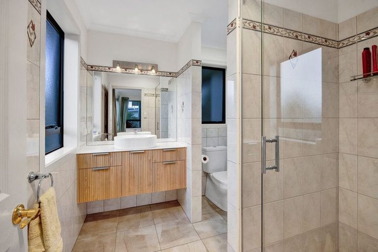 Photo of property in 19 Dolphin Parade, Bell Block, New Plymouth, 4312