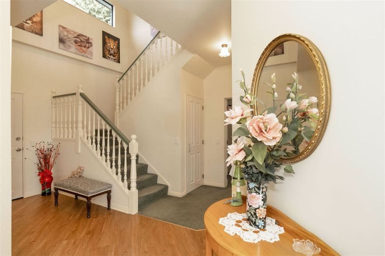 Photo of property in 6 Hillcrest Lane, Levin, 5510