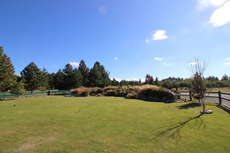 Photo of property in 37 Irishman Drive, Twizel, 7901