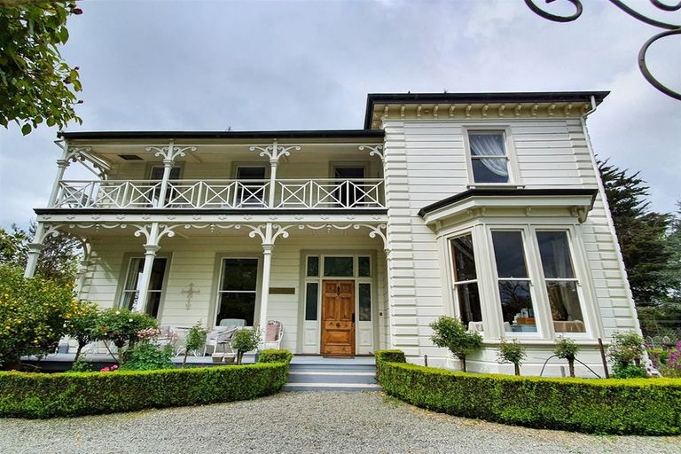 Photo of property in Belvoir House, 169 Mcnamaras Road, Waimate, 7979
