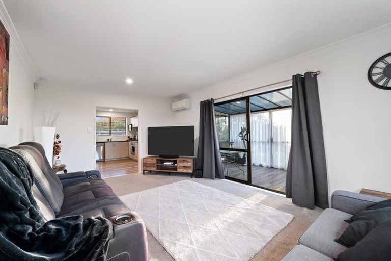 Photo of property in 1/49 Cowes Street, Avondale, Christchurch, 8061