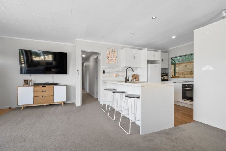 Photo of property in 89b Poplar Grove, Whalers Gate, New Plymouth, 4310