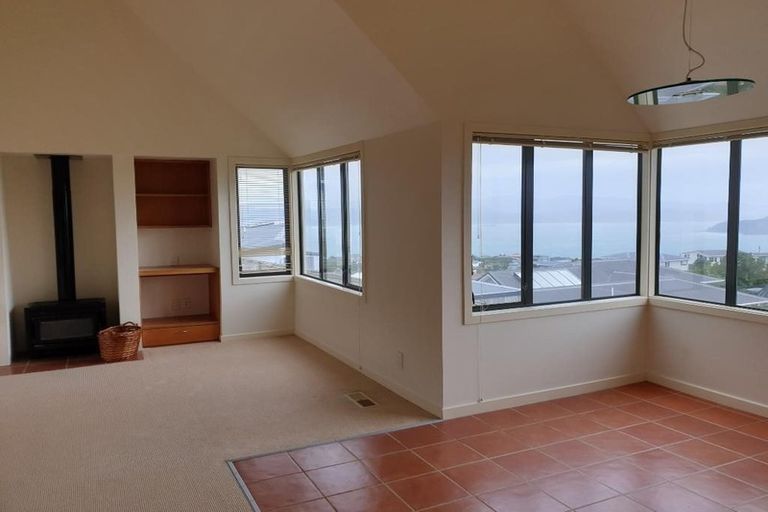 Photo of property in 7 Imran Terrace, Khandallah, Wellington, 6035