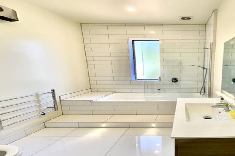 Photo of property in 56 Ravenswood Road, Saint Clair, Dunedin, 9012