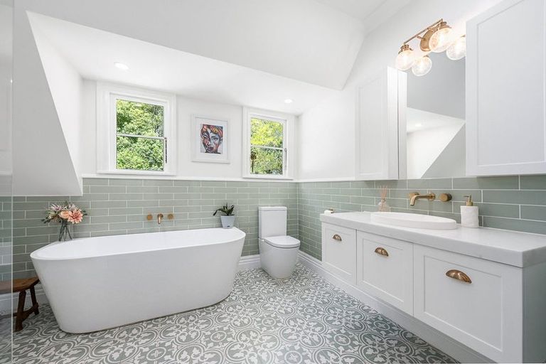 Photo of property in 524 Main Road North, Timberlea, Upper Hutt, 5018