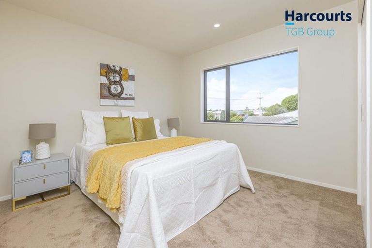 Photo of property in 3/43 Clevedon Road, Papakura, 2110