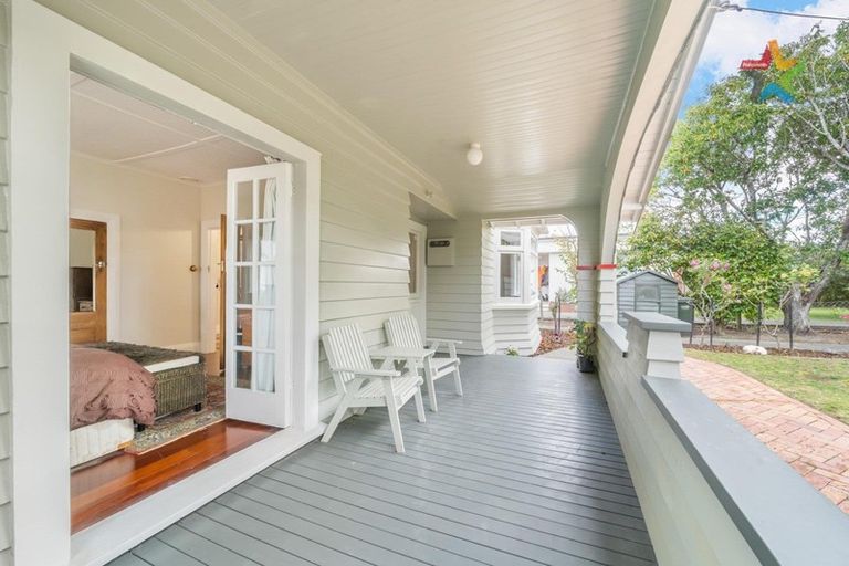 Photo of property in 122 Waiwhetu Road, Waterloo, Lower Hutt, 5011