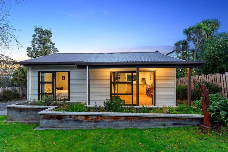 Photo of property in 137 Weggery Drive, Waikanae Beach, Waikanae, 5036