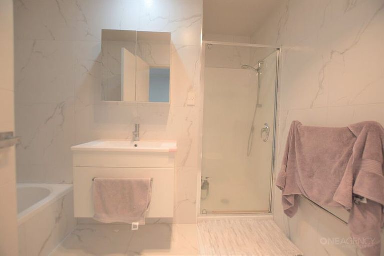 Photo of property in 25 Lili Chen Way, Mangere Bridge, Auckland, 2022