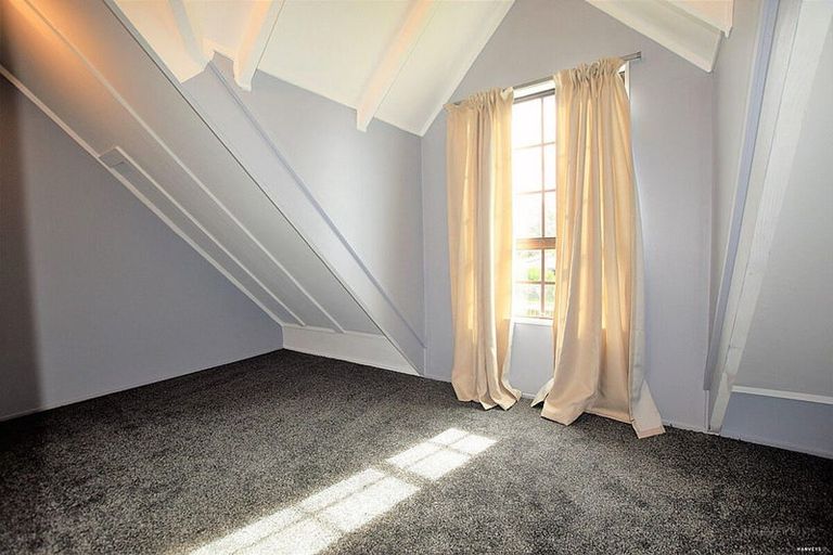 Photo of property in 36 Forest Hill Road, Henderson, Auckland, 0612