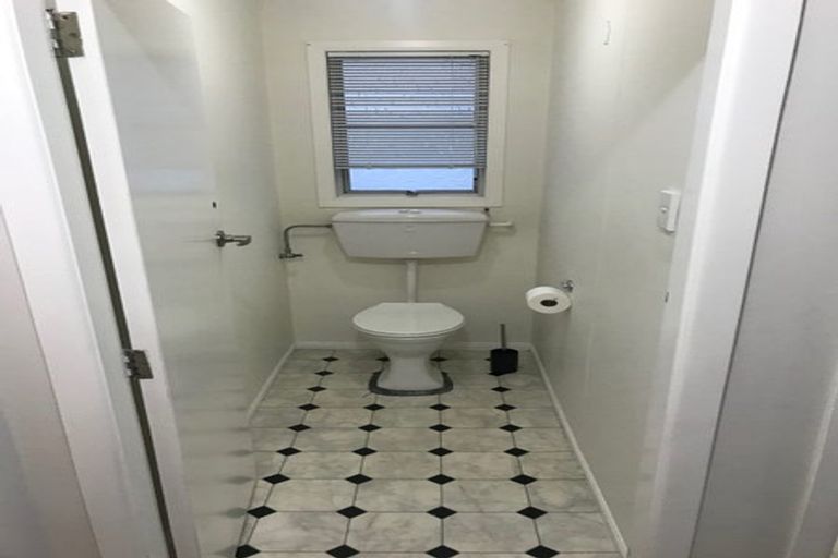 Photo of property in 4/11 Vivian Street, New Plymouth, 4310