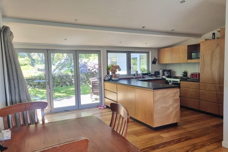 Photo of property in 21 Fernhill Terrace, Wadestown, Wellington, 6012