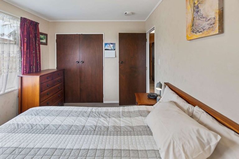 Photo of property in 11 Jupiter Street, Milson, Palmerston North, 4414