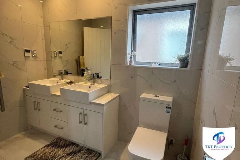 Photo of property in 69 Rosewell Crescent, Flat Bush, Auckland, 2019