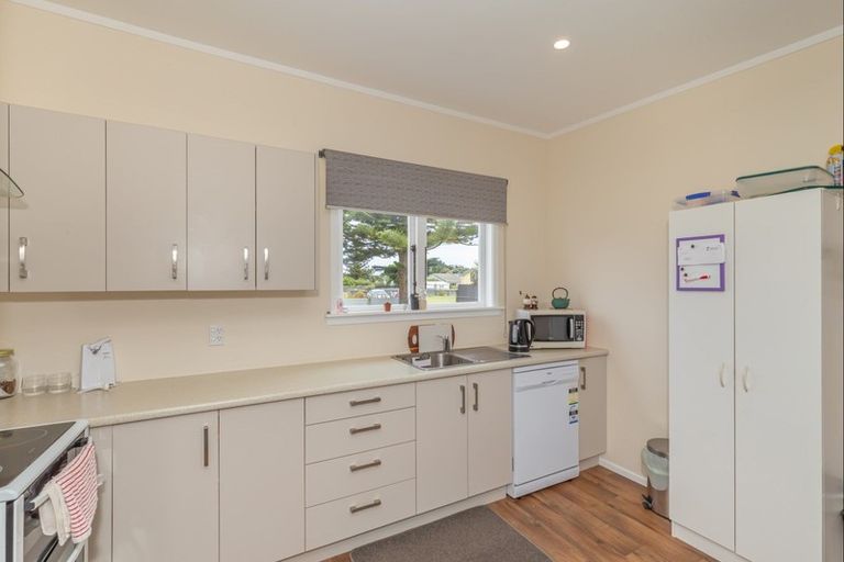 Photo of property in 3 Kauwhata Street, Himatangi Beach, Foxton, 4891