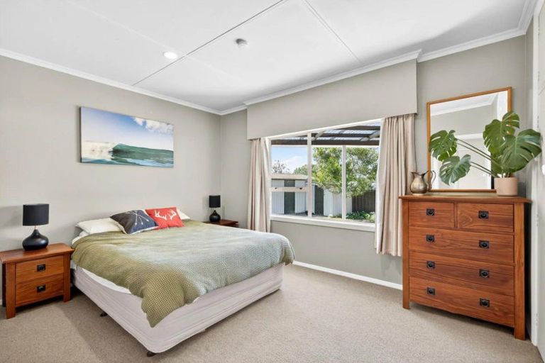 Photo of property in 16 Brookvale Road, Havelock North, 4130