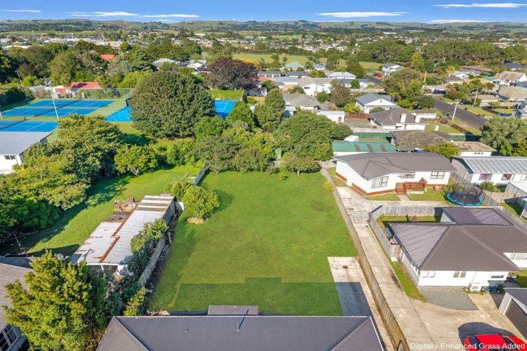 Photo of property in 12b Racecourse Road, Waiuku, 2123