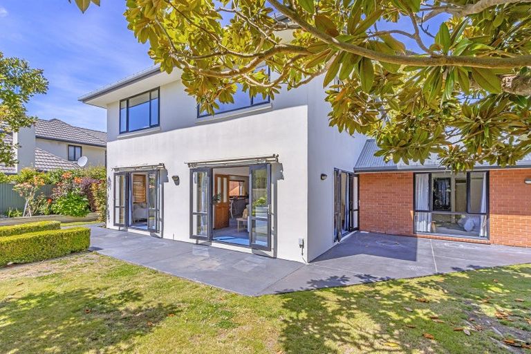 Photo of property in 15c Waiwetu Street, Fendalton, Christchurch, 8052