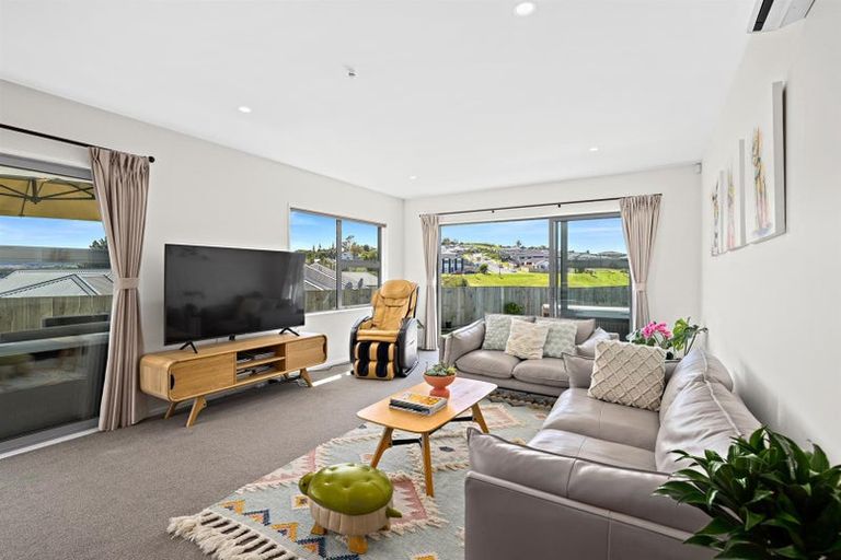 Photo of property in 35 Fairwater Road, Warkworth, 0910