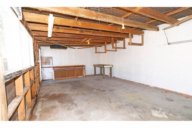 Photo of property in 2/162 Universal Drive, Henderson, Auckland, 0610