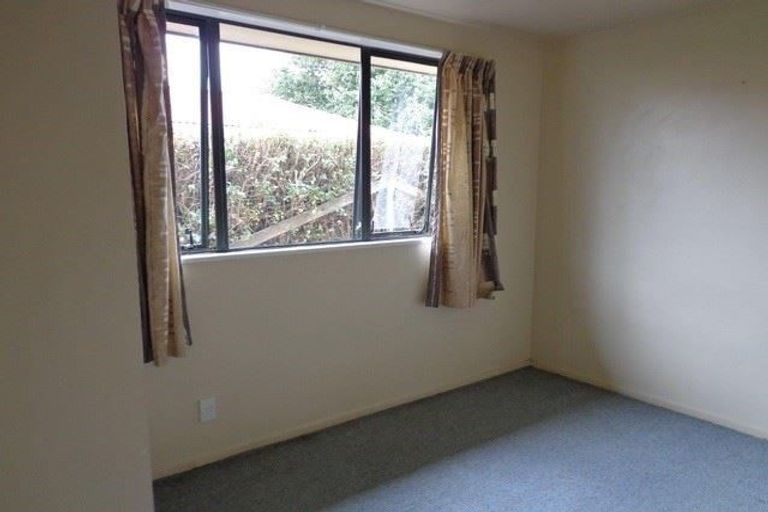 Photo of property in 5a Tonga Place, Riccarton, Christchurch, 8041