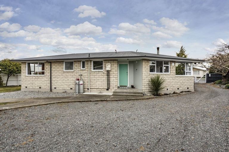 Photo of property in 8 Doggett Place, Rangiora, 7400
