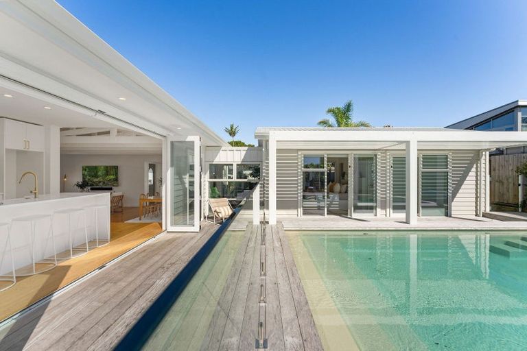 Photo of property in 202 Valley Road, Mount Maunganui, 3116