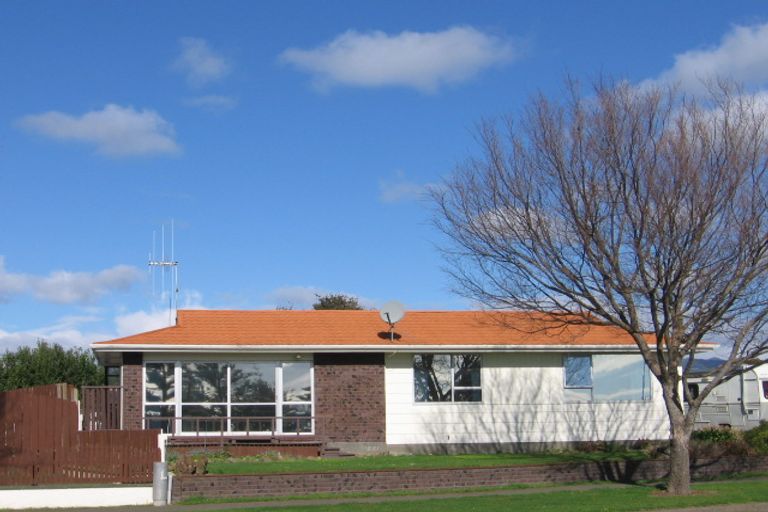 Photo of property in 37 Adkin Avenue, Levin, 5510