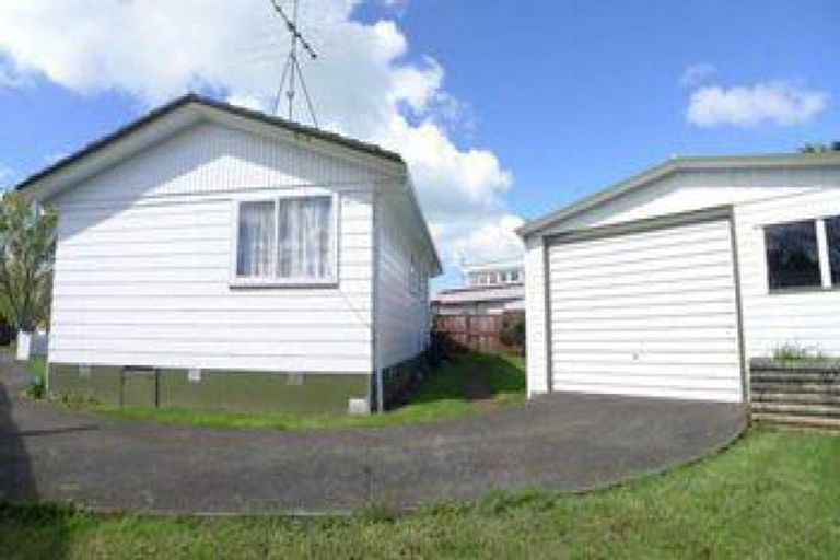 Photo of property in 83 Sunderlands Road, Half Moon Bay, Auckland, 2012