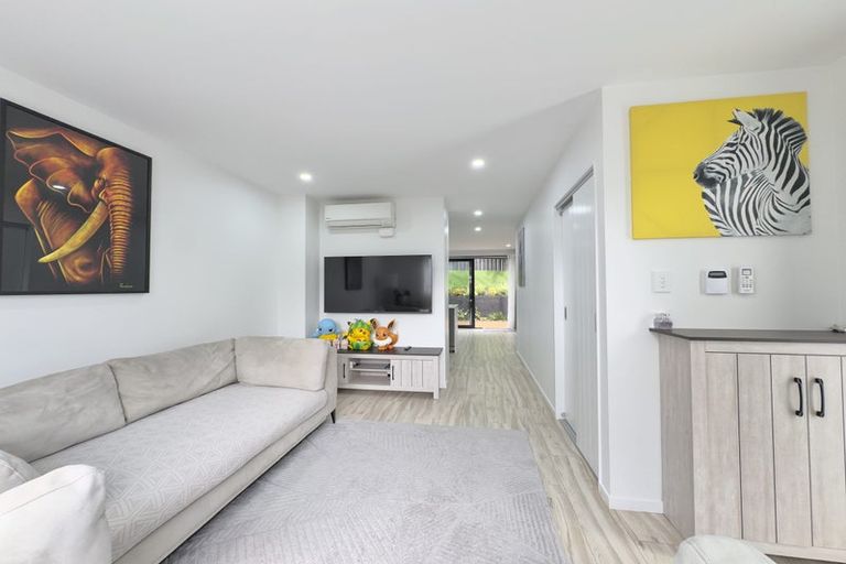 Photo of property in 19d Farwood Drive, Henderson, Auckland, 0612