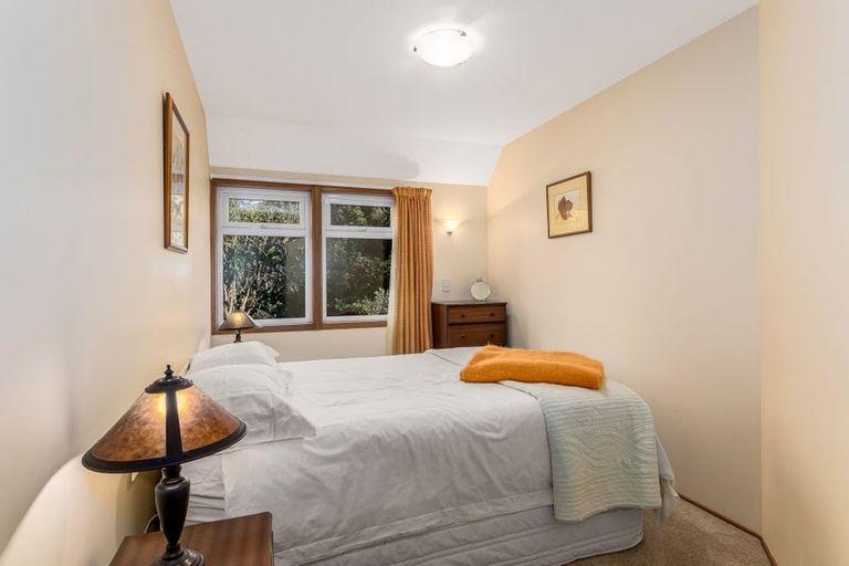 Photo of property in 1 Maple Grove, Maungaraki, Lower Hutt, 5010